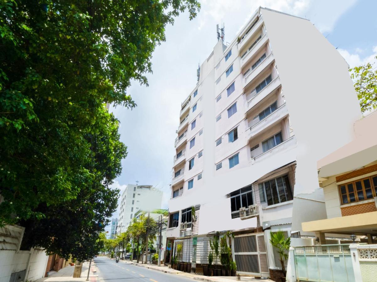 Oyo 1042 Boon'S Residence Bangkok Exterior photo