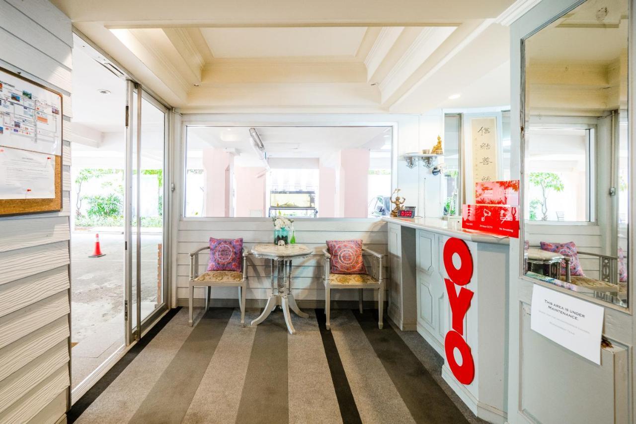 Oyo 1042 Boon'S Residence Bangkok Exterior photo