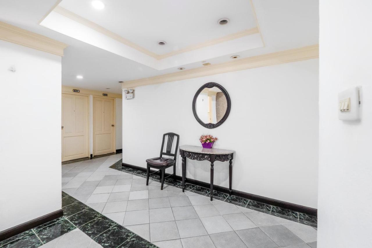 Oyo 1042 Boon'S Residence Bangkok Exterior photo
