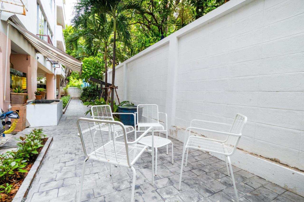 Oyo 1042 Boon'S Residence Bangkok Exterior photo