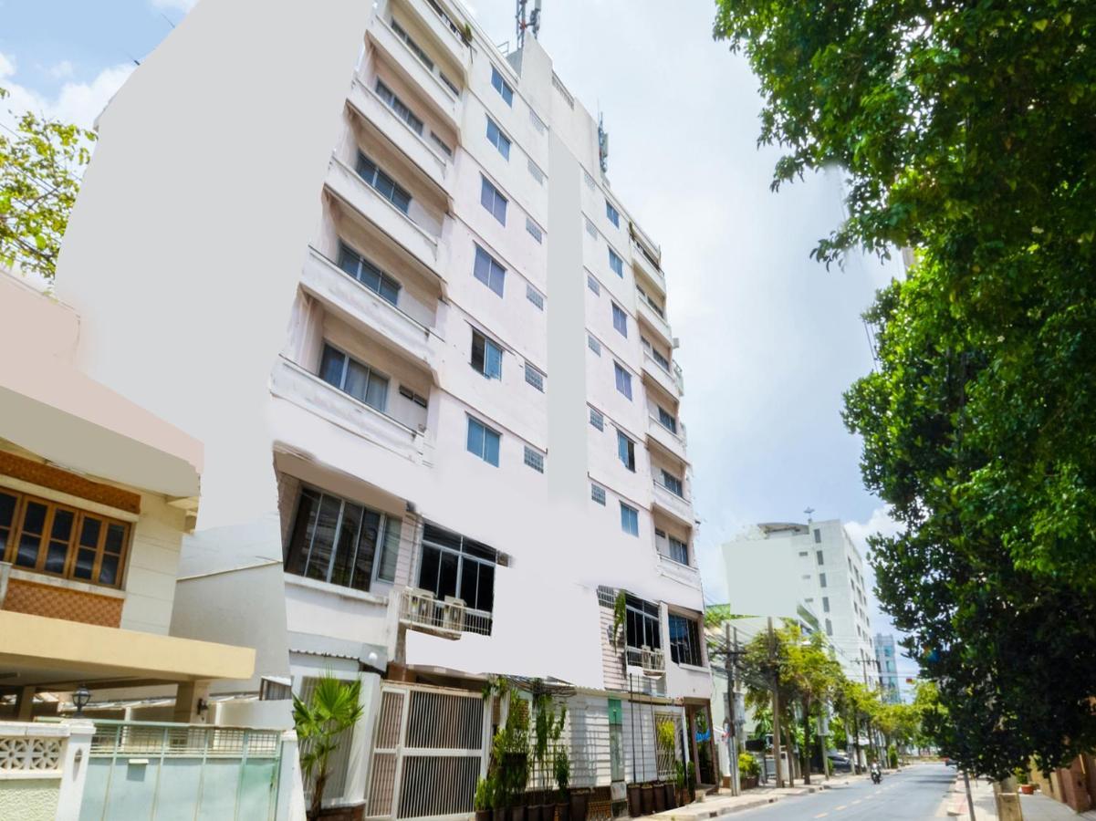 Oyo 1042 Boon'S Residence Bangkok Exterior photo